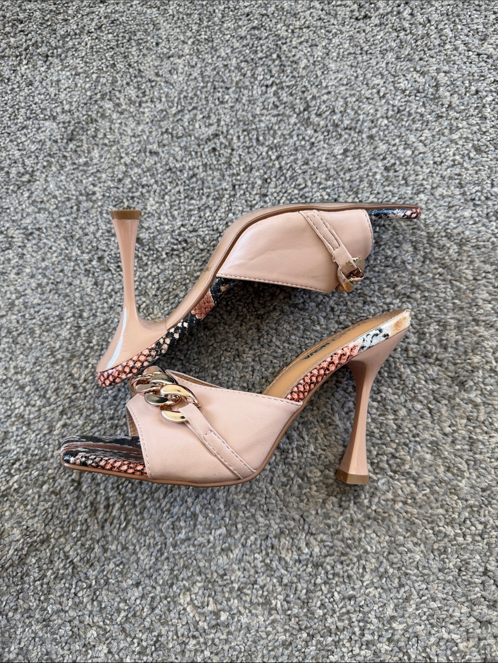 Chain Mule Heels - Picture 4 of 7